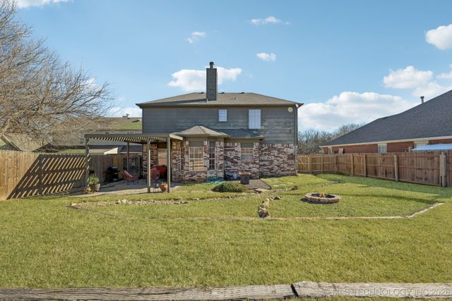 1204 N Willow Avenue, Broken Arrow, OK 74012