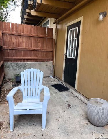 911 Vance Jackson Rd Apt 112, San Antonio, TX 78201
