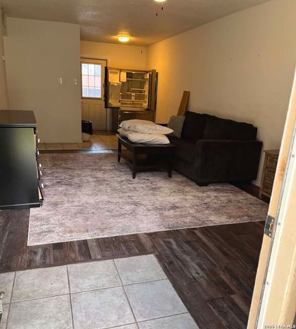 911 Vance Jackson Rd Apt 112, San Antonio, TX 78201