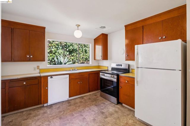 1122 Norvell Ct, El Cerrito, CA 94530