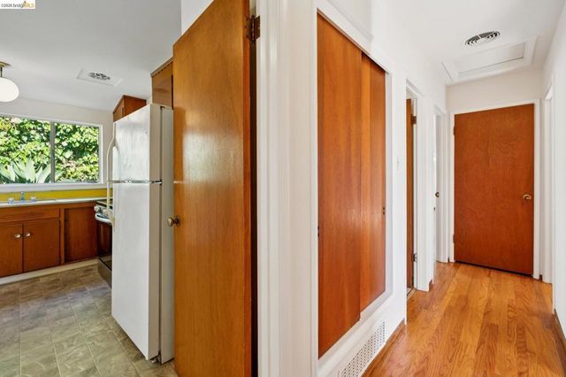 1122 Norvell Ct, El Cerrito, CA 94530