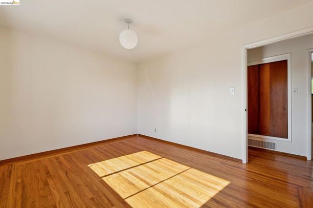 1122 Norvell Ct, El Cerrito, CA 94530