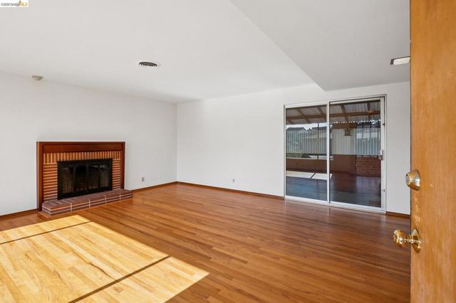 1122 Norvell Ct, El Cerrito, CA 94530