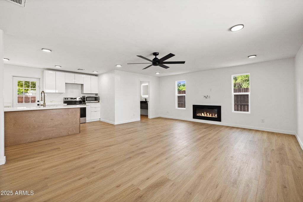 2201 N 29TH Place, Phoenix, AZ 85008 — photo 3