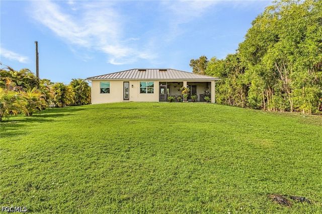 3742 Tangelo DR, St James City, FL 33956