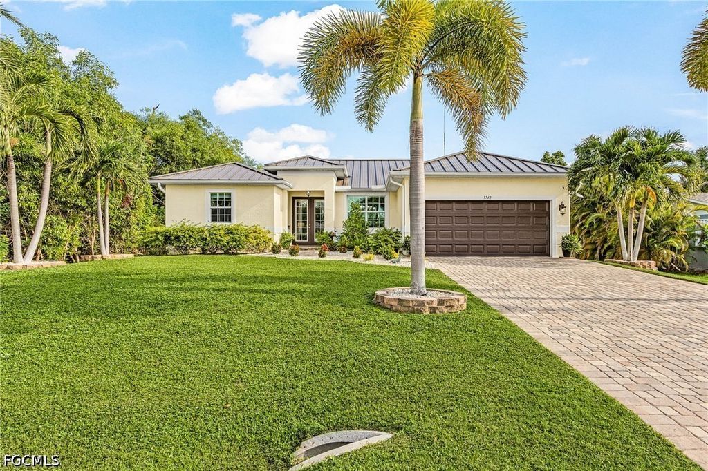 3742 Tangelo DR, St James City, FL 33956