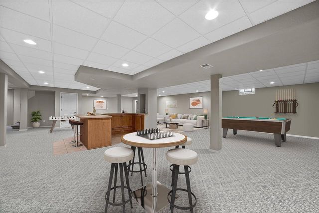 519 N Ponderosa DRIVE, Hartland, WI 53029