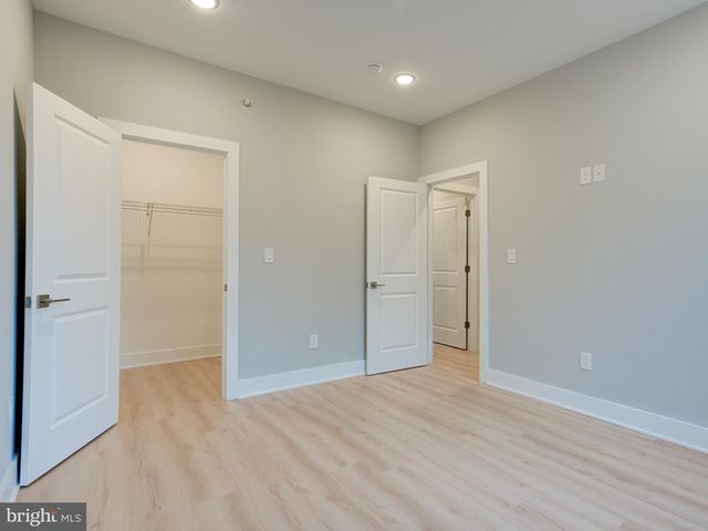 1933-35 N LEITHGOW ST, Philadelphia, PA 19122