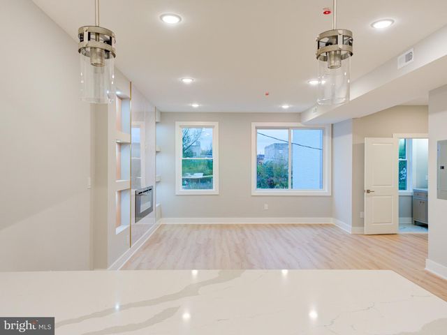 1933-35 N LEITHGOW ST, Philadelphia, PA 19122