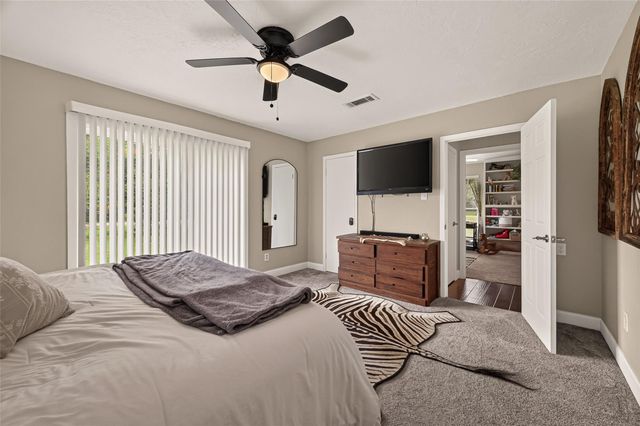 17135 Spindle Oaks Drive, Conroe, TX 77385
