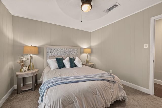 17135 Spindle Oaks Drive, Conroe, TX 77385