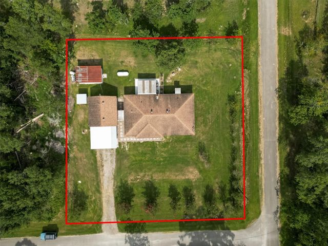 17135 Spindle Oaks Drive, Conroe, TX 77385