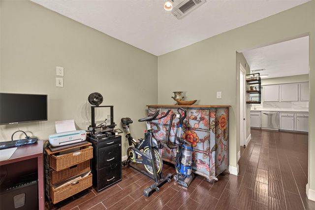 17135 Spindle Oaks Drive, Conroe, TX 77385