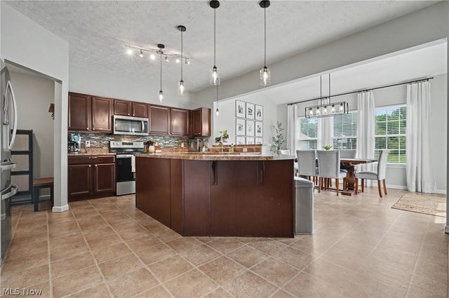 4118 Pembroke Drive, Kent, OH 44240