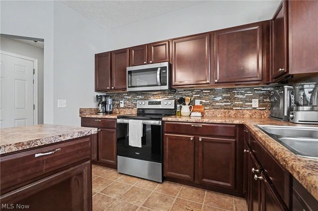 4118 Pembroke Drive, Kent, OH 44240