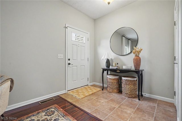 4118 Pembroke Drive, Kent, OH 44240