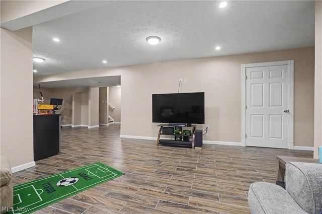 4118 Pembroke Drive, Kent, OH 44240