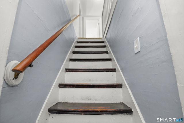 17 Windsor Street, Enfield, CT 06082