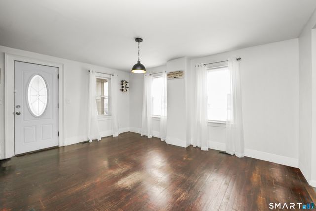 17 Windsor Street, Enfield, CT 06082