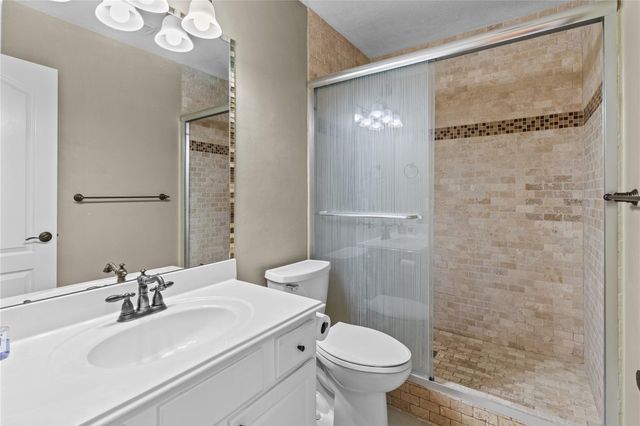 12415 Shadowvista Drive, Houston, TX 77082