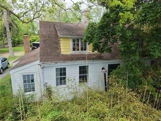 803 Main Street, Warren, RI 02885