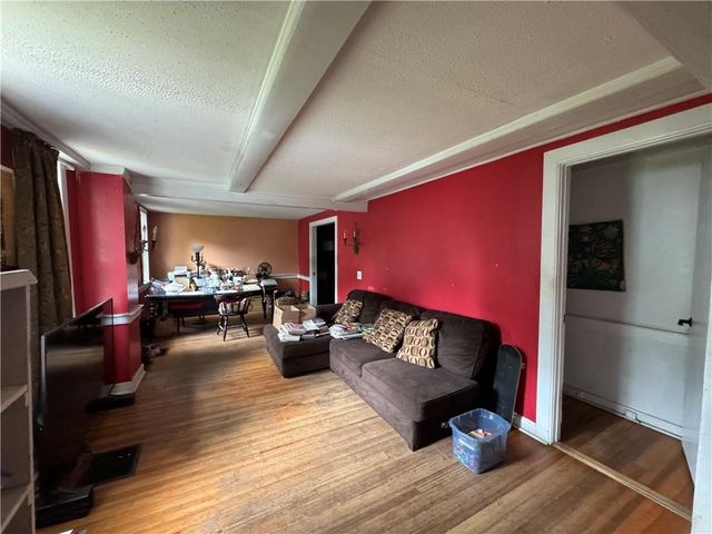 803 Main Street, Warren, RI 02885
