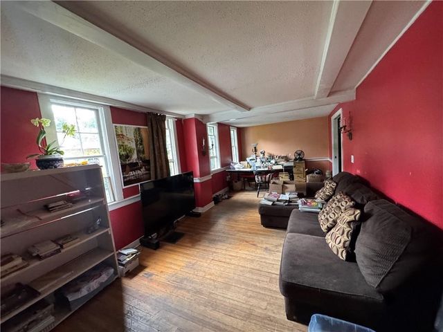 803 Main Street, Warren, RI 02885