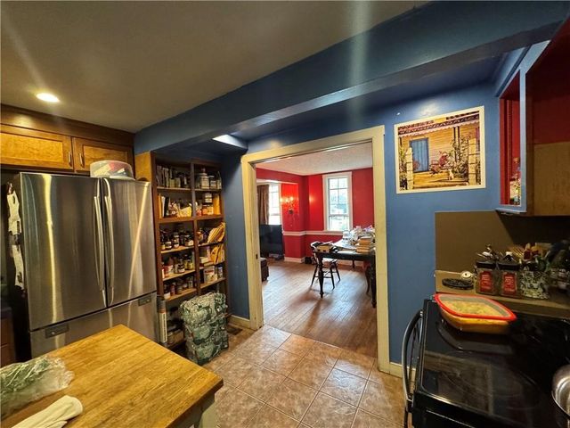 803 Main Street, Warren, RI 02885