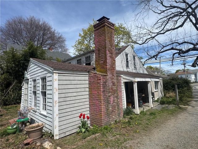 803 Main Street, Warren, RI 02885