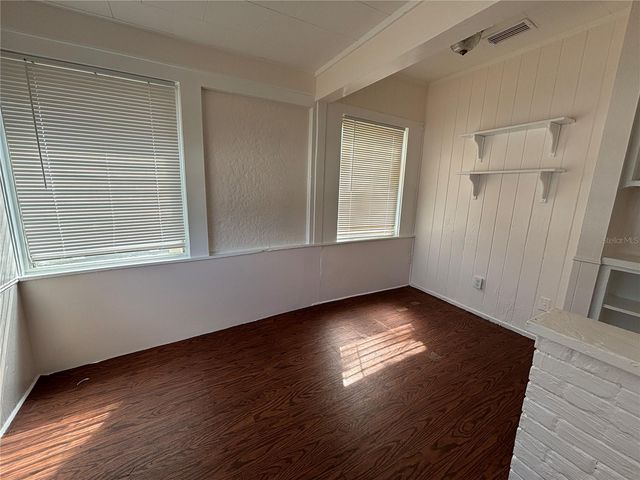 2162 46TH AVENUE N, St Petersburg, FL 33714