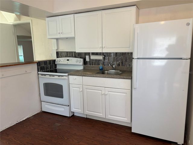 2162 46TH AVENUE N, St Petersburg, FL 33714