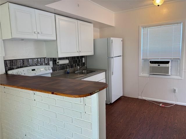 2162 46TH AVENUE N, St Petersburg, FL 33714