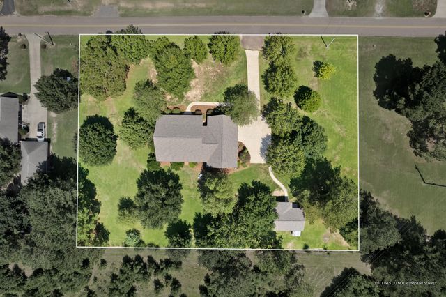 508 Baker Rd., Purvis, MS 39475