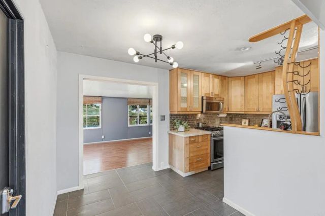 6335 Cleo Street, San Diego, CA 92115