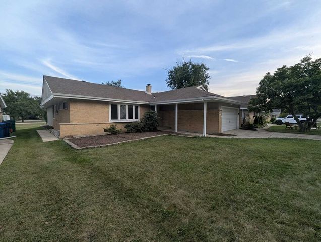 265 Terry Lane, Villa Park, IL 60181