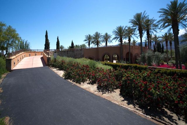 58365 Mijas, La Quinta, CA 92253