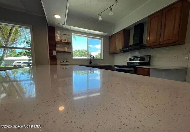 450 Riverdale Drive, Merritt Island, FL 32953