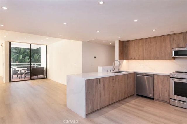 345 Pioneer Drive 202, Glendale, CA 91203