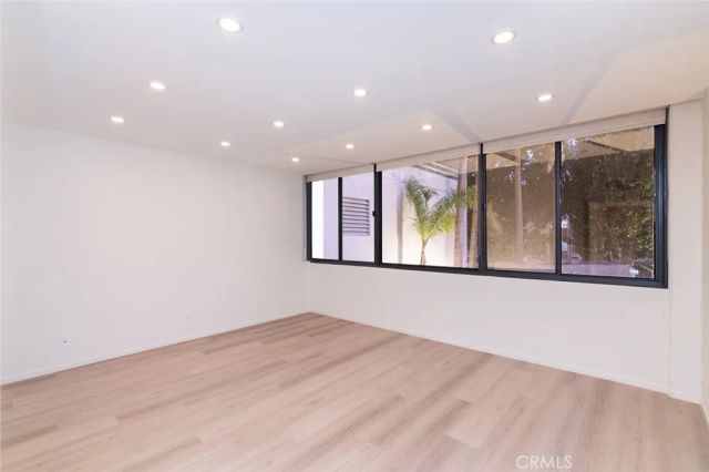 345 Pioneer Drive 202, Glendale, CA 91203