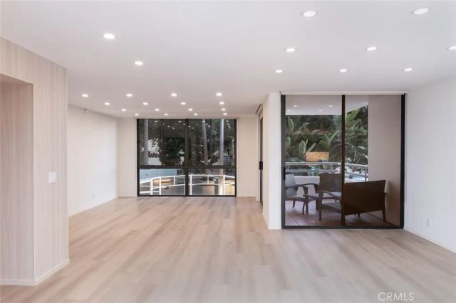 345 Pioneer Drive 202, Glendale, CA 91203