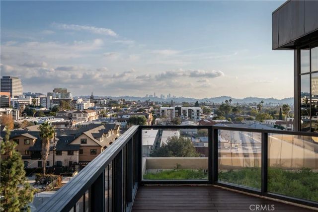 345 Pioneer Drive 202, Glendale, CA 91203