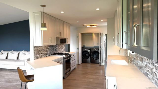 620 W Solana Circle 3G, Solana Beach, CA 92075