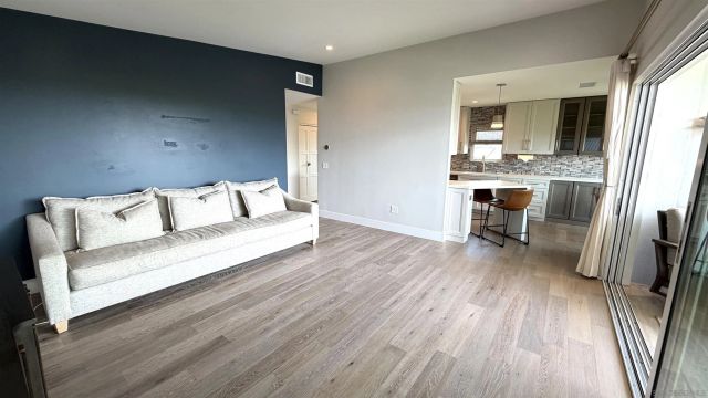 620 W Solana Circle 3G, Solana Beach, CA 92075
