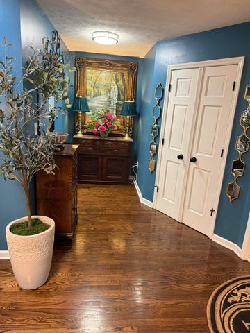 8 Monroe Avenue, Winchester, KY 40391