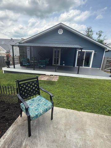 8 Monroe Avenue, Winchester, KY 40391