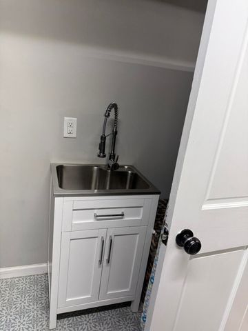 8 Monroe Avenue, Winchester, KY 40391