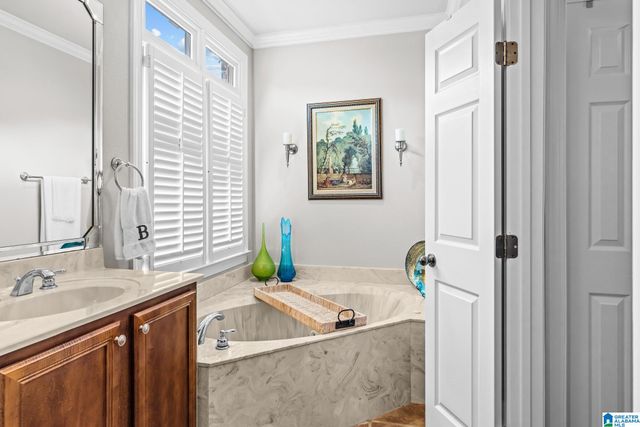 8440 LEDGE CIRCLE, Trussville, AL 35173