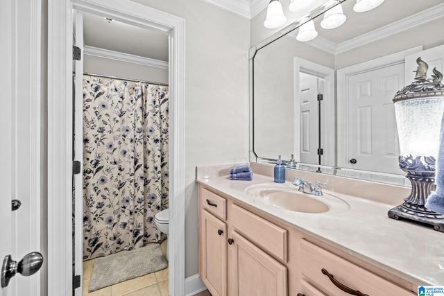 8440 LEDGE CIRCLE, Trussville, AL 35173