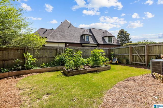 8440 LEDGE CIRCLE, Trussville, AL 35173
