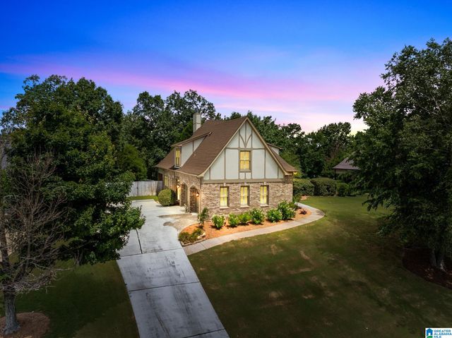 8440 LEDGE CIRCLE, Trussville, AL 35173